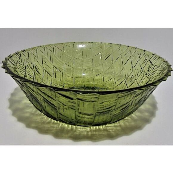 Vintage 50’s Indiana Glass Weavetex Avocado Green Salad Serving Bowl - Picture 1 of 5